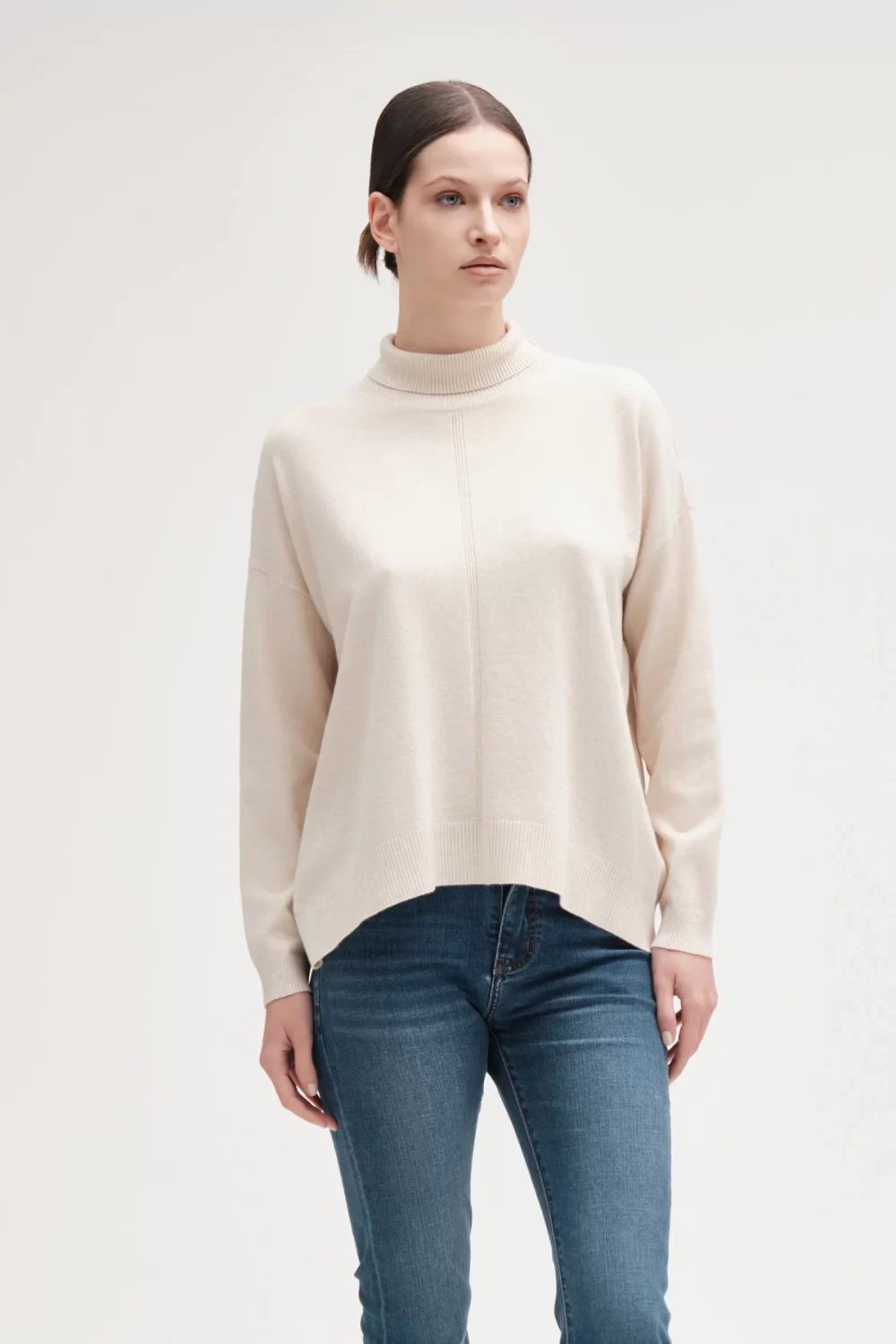 MAGLIA OVER SCOLLO VULCANO FIN.12 VISCOSA – DGF5565