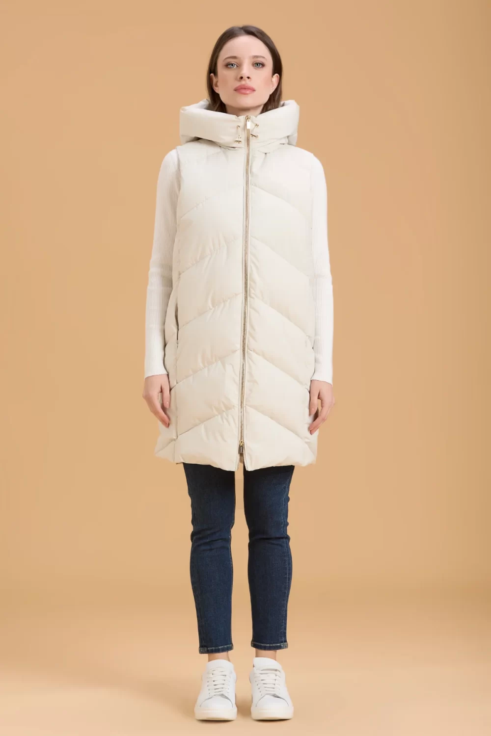 GILET LUNGO CON CAPPUCCIO – DGF5504