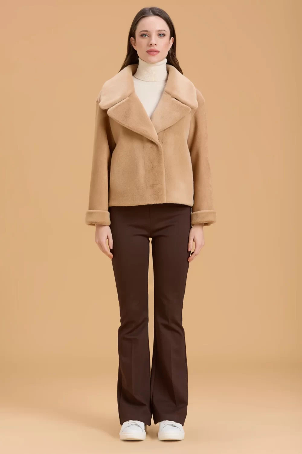 CHIODO MONTONE CON PELLICCIA – DGF5510