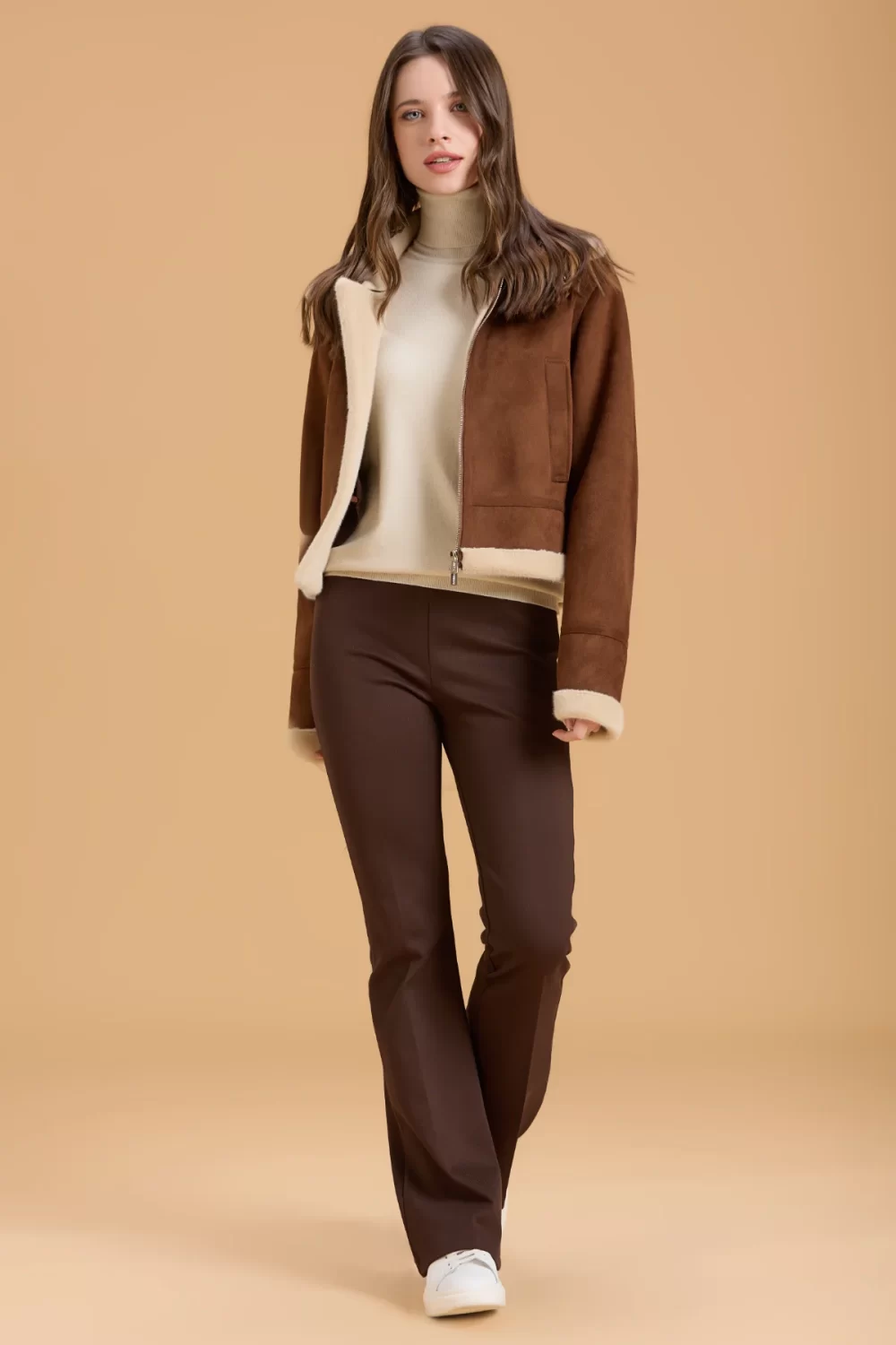 MONTONE BICOLORE CORTO CON PELLICCIA – DGF5513