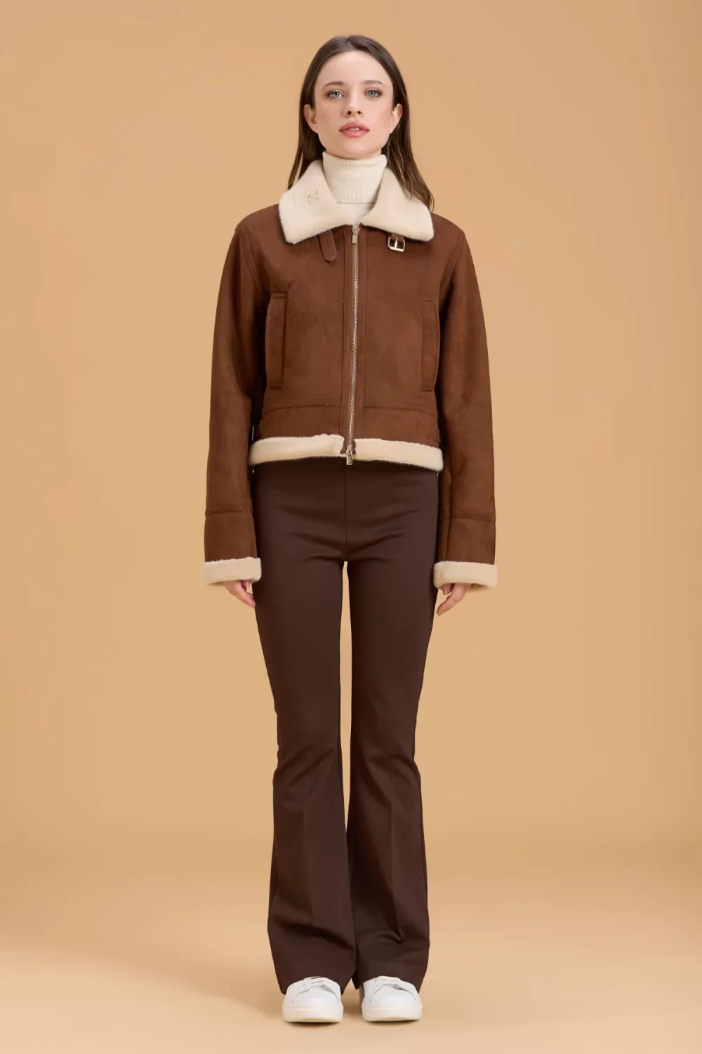 MONTONE BICOLORE CORTO CON PELLICCIA – DGF5513