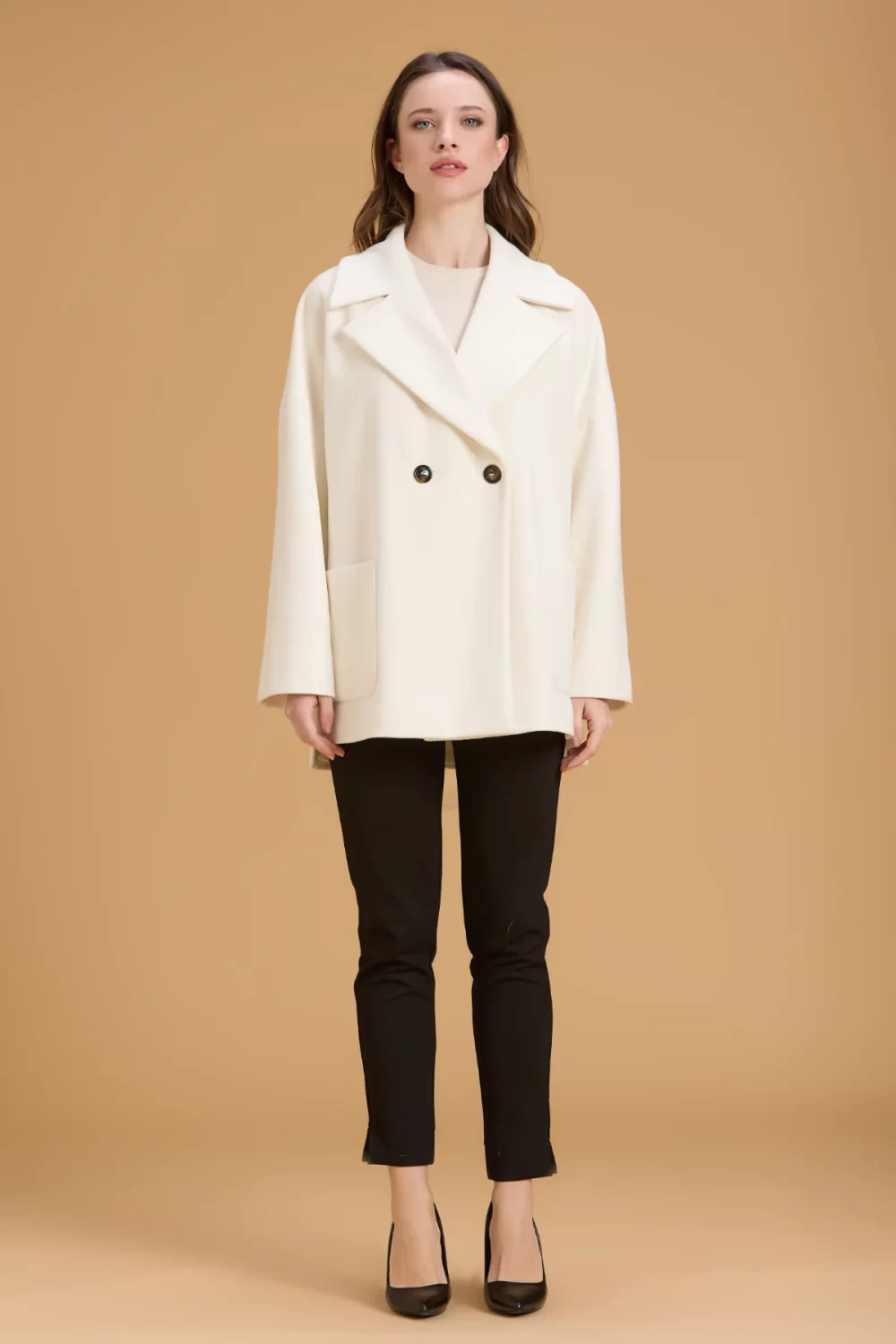 CAPPOTTO CORTO DOPPIOPETTO CON SPACCHETTI CDH – DGF6060