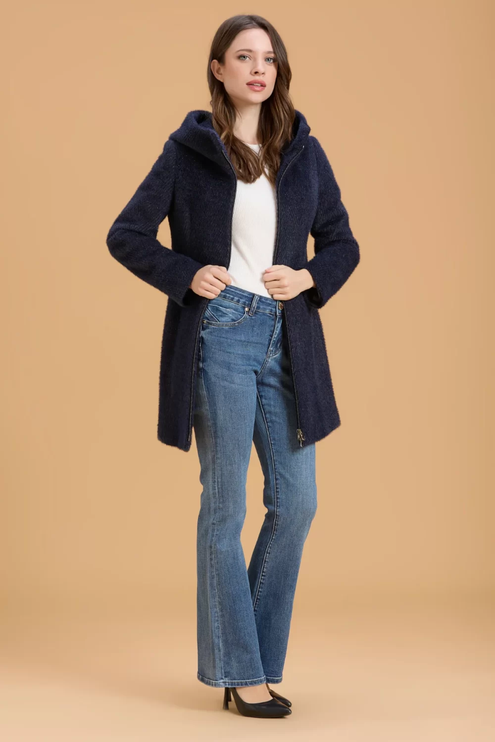 CAPPOTTO LUNGO ZIP E CAPPUCCIO SFIANCATO THELMA – DGF6062