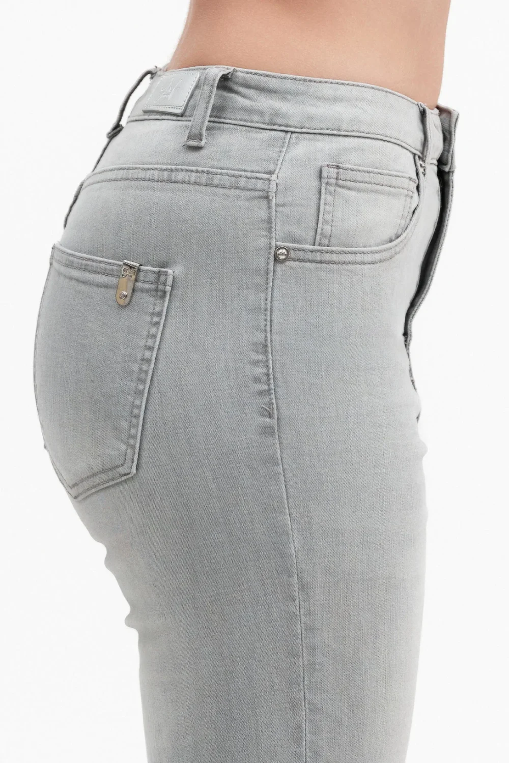 JEANS MOM GREY – DGP7528