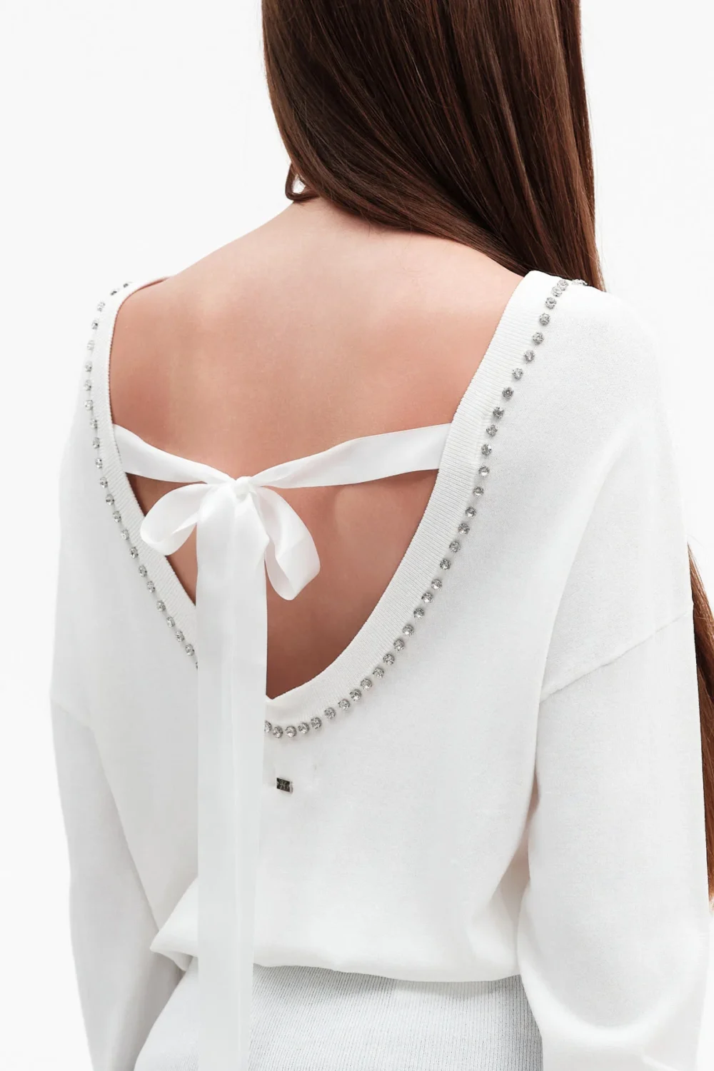 MAGLIA SCOLLO SCHIENA CON APPLICAZIONI – DGP7633