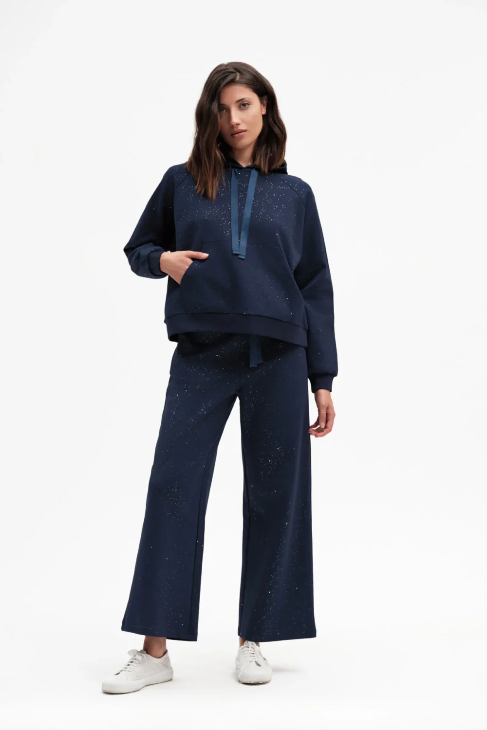 FELPA CON CAPPUCCIO GLITTERATO – DGP7704