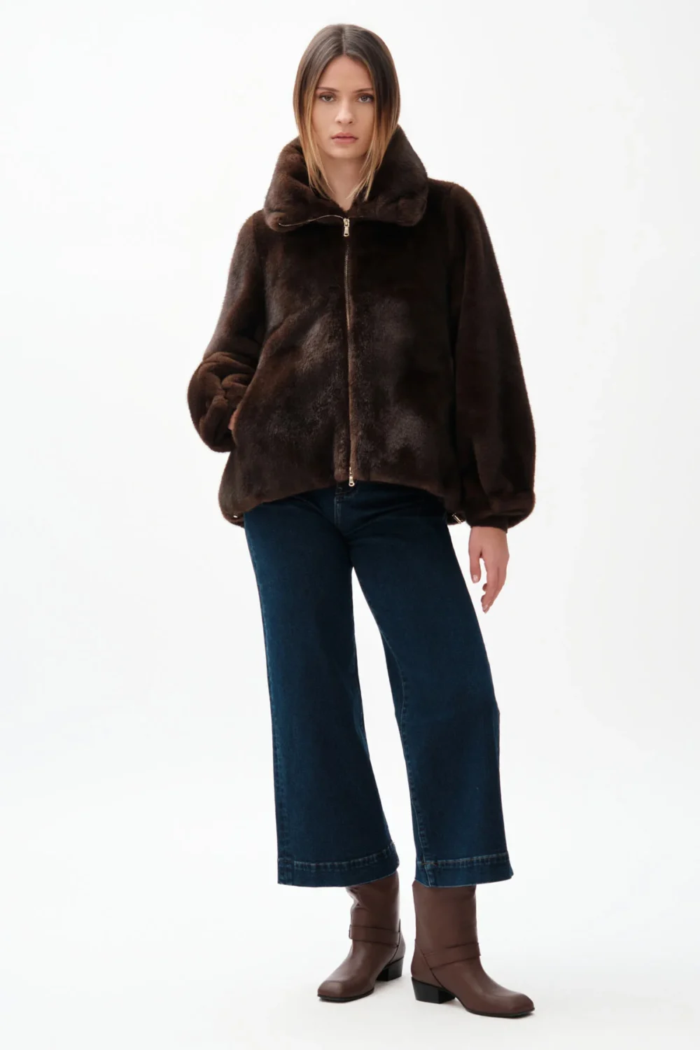 PELLICCIA ASIMMETRICA CON COLLO – DGF6802