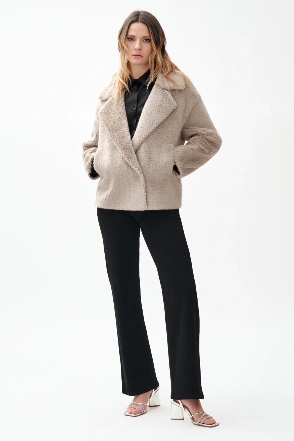 PELLICCIA COLLO REVERS – DGF6804