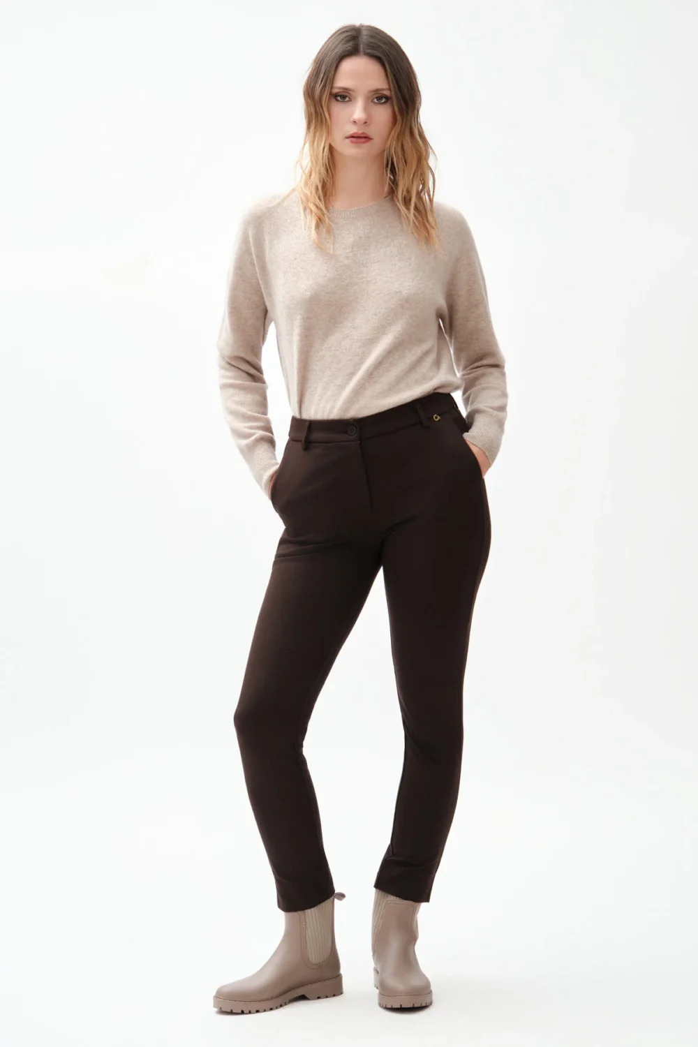 PANT CAPRI CON SPACC PUNTO MILANO – DGF7202