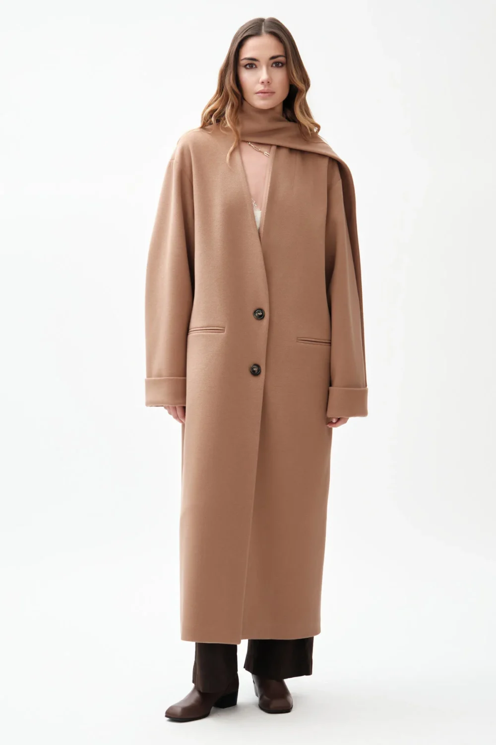 CAPPOTTO LUNGO CON SCIARPA CDH – DGF7421