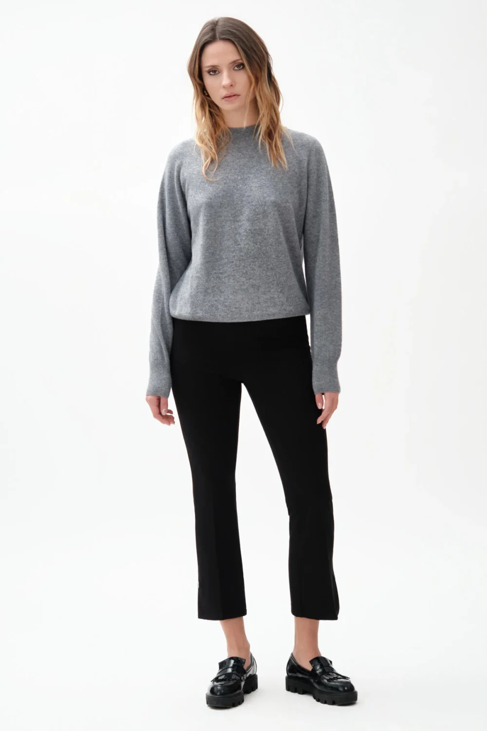 PANT CAPRI ZAMPA CON BOTT MARTE – DGF7491