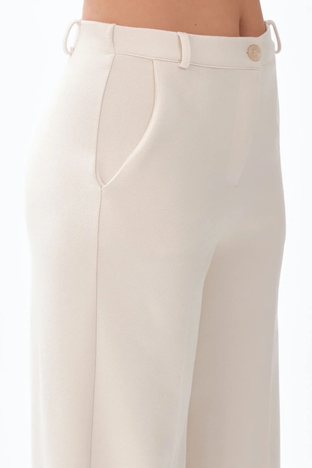 PANTAPALAZZO MARTE – DGF7492